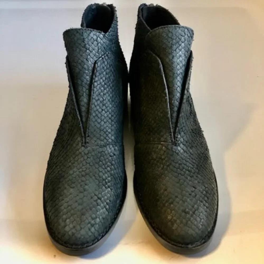 NWT EILEEN FISHER Tuck Siped Snake Embossed Suede Booties Black 5.5 MSRP $275